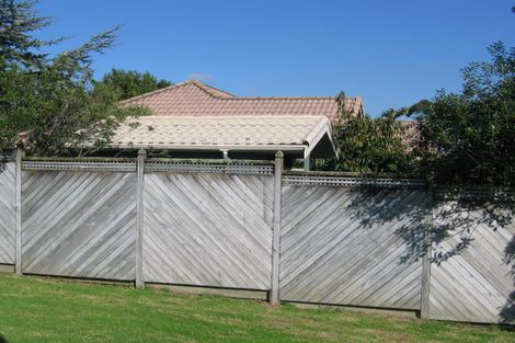 Photo of property in 424 East Coast Road, Sunnynook, Auckland, 0630