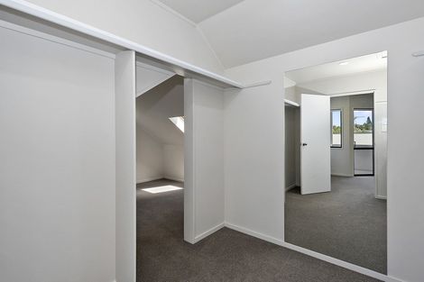 Photo of property in 32 Hastings Place, Hamilton Lake, Hamilton, 3204