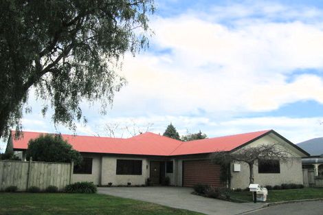 Photo of property in 13 Ross Place, Greenmeadows, Napier, 4112