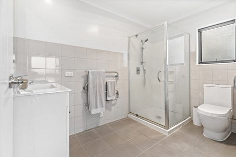 Photo of property in 8 Limeburners Close, Hobsonville, Auckland, 0618