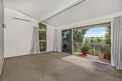 Photo of property in 19 Takahe Street, Tikipunga, Whangarei, 0112