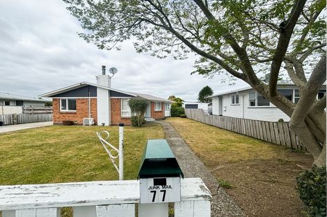 Photo of property in 77 Collins Road, Melville, Hamilton, 3206
