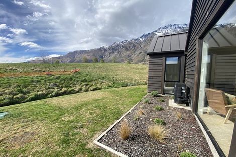 Photo of property in 2 Kotuku Lane, Jacks Point, Queenstown, 9371