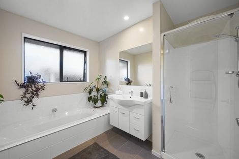 Photo of property in 37 Parklea Avenue, Halswell, Christchurch, 8025