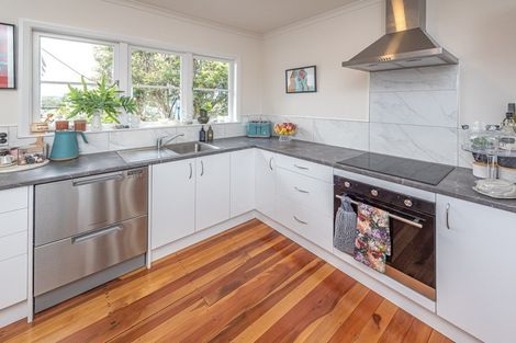 Photo of property in 28 Broadhead Avenue, Tawhero, Whanganui, 4501