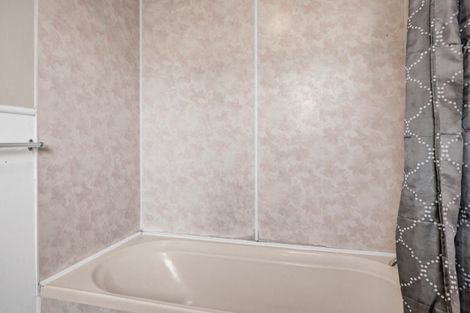 Photo of property in 60 Hume Street, Waitara, 4320