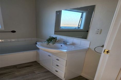 Photo of property in 179 Palmers Road, New Brighton, Christchurch, 8083