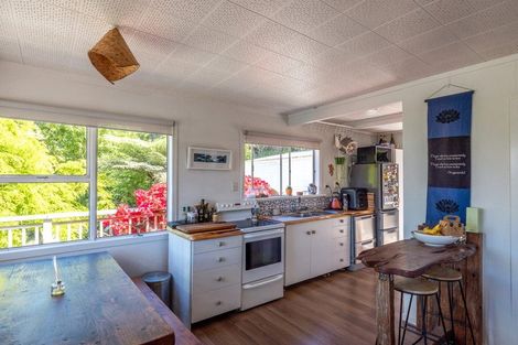 Photo of property in 61 Fairview Crescent, Omiha, Waiheke Island, 1081