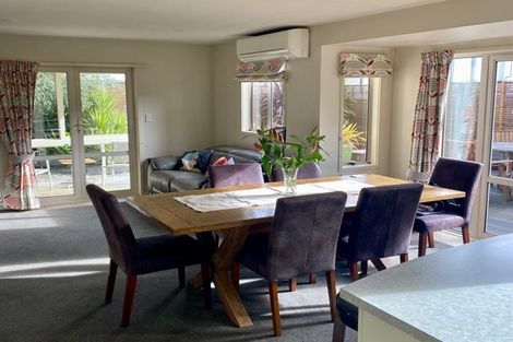 Photo of property in 150a Avonhead Road, Avonhead, Christchurch, 8042