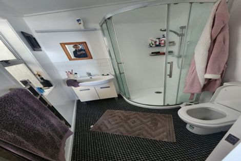 Photo of property in 2 Roretana Drive, Athenree, Katikati, 3177