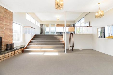 Photo of property in 57 Forrest Hill Road, Milford, Auckland, 0620