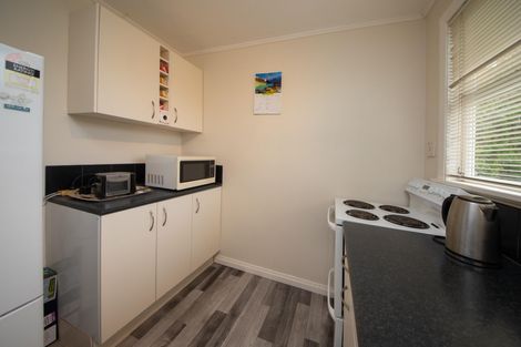 Photo of property in 8 Bradford Place, Awapuni, Palmerston North, 4412