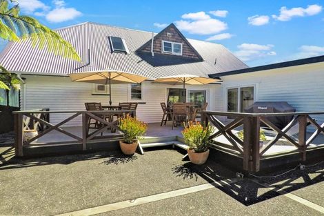 Photo of property in 22 Middleton Road, Johnsonville, Wellington, 6037