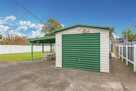 Photo of property in 35 Victoria Street, Coromandel, 3506