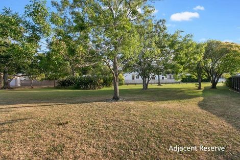 Photo of property in 124 Glendale Road, Glen Eden, Auckland, 0602