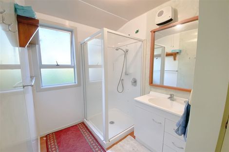 Photo of property in 10 Webster Place, Picton, 7220