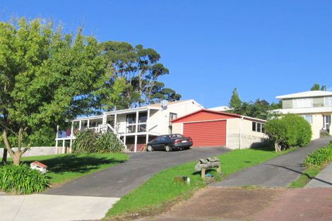 Photo of property in 2/10 Lyell Court, Clover Park, Auckland, 2019