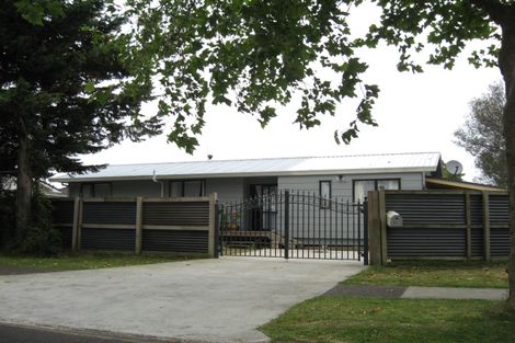 Photo of property in 2 Mcshane Street, Pukekohe, 2120