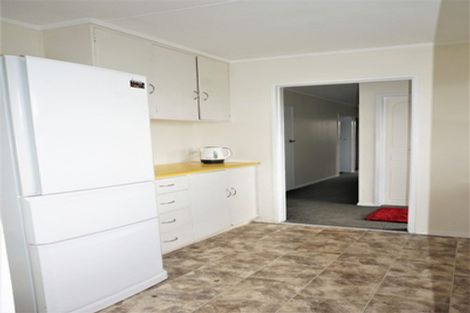 Photo of property in 6 Ryder Crescent, Levin, 5510