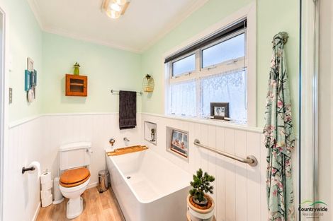 Photo of property in 4 Churchill Street, Putaruru, 3411