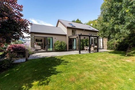 Photo of property in 6 Chartres Lane, Arrowtown, 9302
