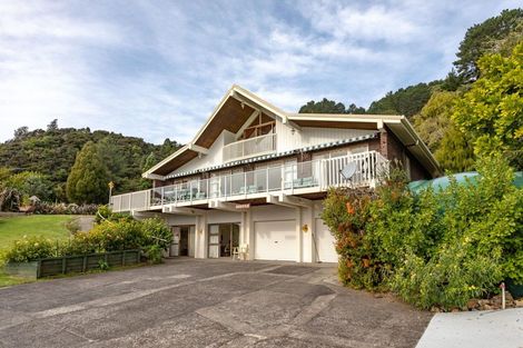 Photo of property in 28 Firth View Road, Te Puru, Thames, 3575