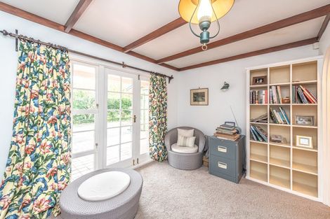 Photo of property in 1a Peakes Road, Saint Johns Hill, Whanganui, 4501