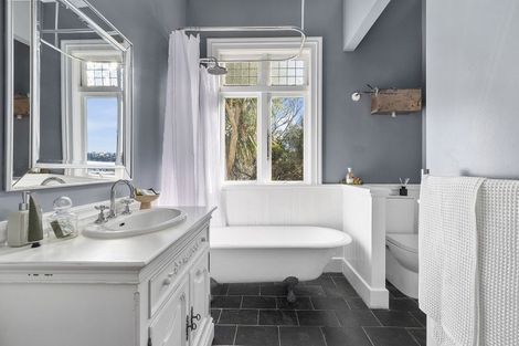 Photo of property in 11 Nevay Road, Miramar, Wellington, 6022