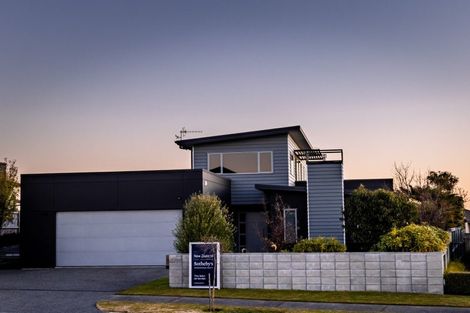 Photo of property in 19 Ernest Kemp Rise, Wharewaka, Taupo, 3330