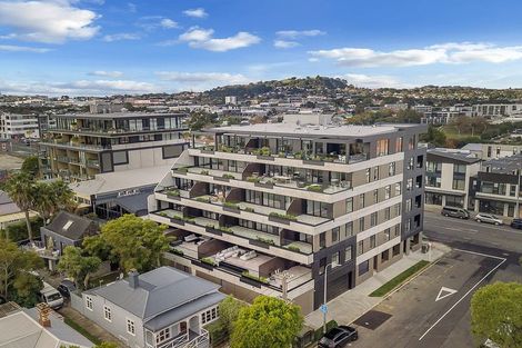 Photo of property in 16a Woven Place, Karaka, Papakura, 2113