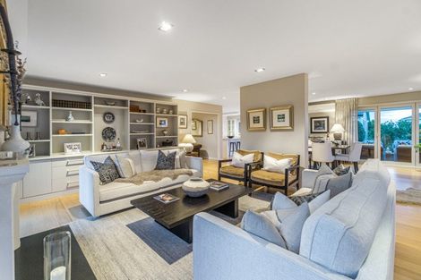 Photo of property in 2 Puriri Place, Sandspit, Warkworth, 0982