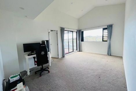 Photo of property in 12 Shelby Place, Long Bay, Auckland, 0630