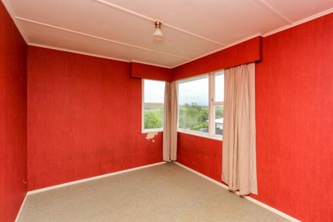 Photo of property in 33 Belair Avenue, Blagdon, New Plymouth, 4310