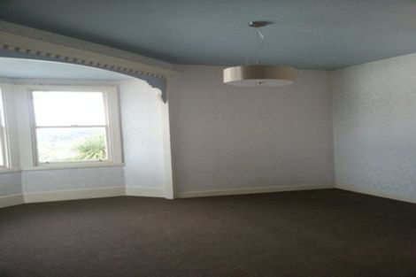 Photo of property in 90 Kelburn Parade, Kelburn, Wellington, 6012