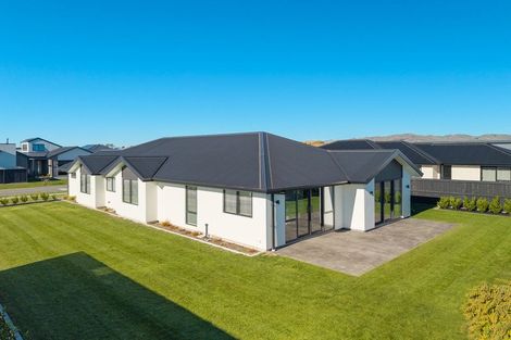 Photo of property in 2 Chapel Close, Springlands, Blenheim, 7201