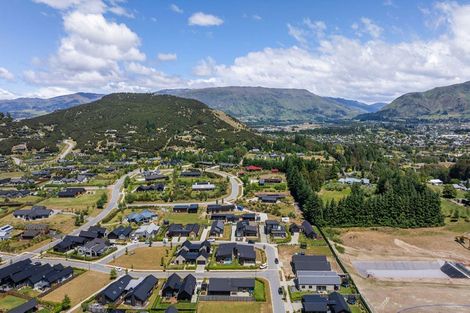 Photo of property in 12 Sawdon Street, Wanaka, 9305