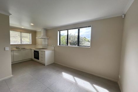 Photo of property in 50 Misty Valley Drive, Henderson, Auckland, 0612