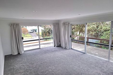 Photo of property in 6 Mahoe Street, Otaki Beach, Otaki, 5512