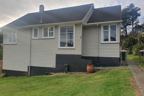 Photo of property in 98 Cook Street, Marfell, New Plymouth, 4310
