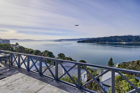 Photo of property in 25 Grafton Road, Roseneath, Wellington, 6011