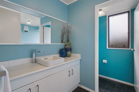 Photo of property in 62 Campbell Avenue, Paraparaumu, 5032