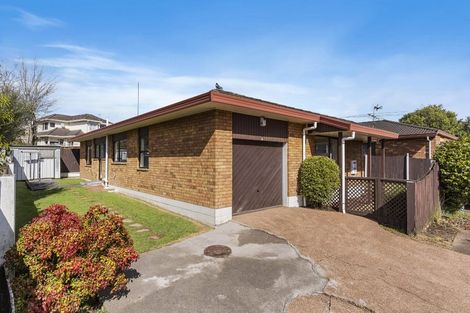 Photo of property in 2/162 Whitford Road, Somerville, Auckland, 2014