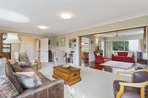 Photo of property in 21 Marywil Crescent, Hillcrest, Auckland, 0627