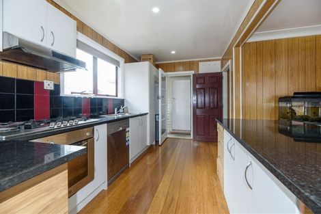 Photo of property in 9 Lloyd Avenue, Papatoetoe, Auckland, 2025