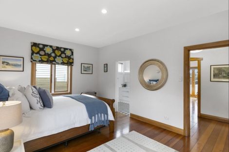 Photo of property in 18 Burnham Street, Seatoun, Wellington, 6022