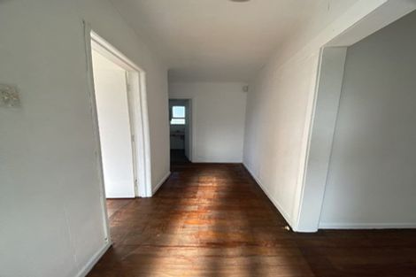 Photo of property in 18 Geoffrey Place, Mangere East, Auckland, 2024