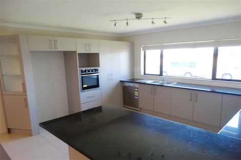 Photo of property in 29 County Drive, Hawera, 4610