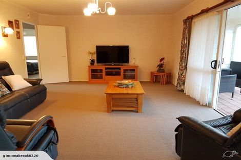 Photo of property in 83/4 Admiral Crescent, Flagstaff, Hamilton, 3210