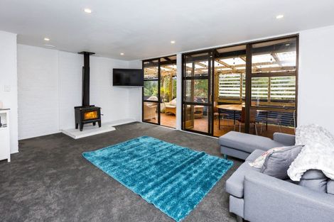 Photo of property in 33 Fraser Street, Wainuiomata, Lower Hutt, 5014