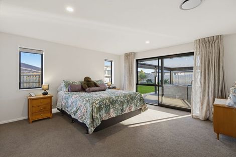 Photo of property in 52 Hilton Drive, Amberley, 7410